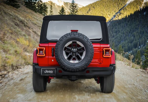 La Jeep Wrangler se singularise par ses capacités tout-terrain