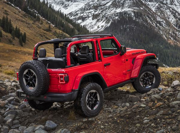 La Jeep Wrangler se singularise par ses capacités tout-terrain