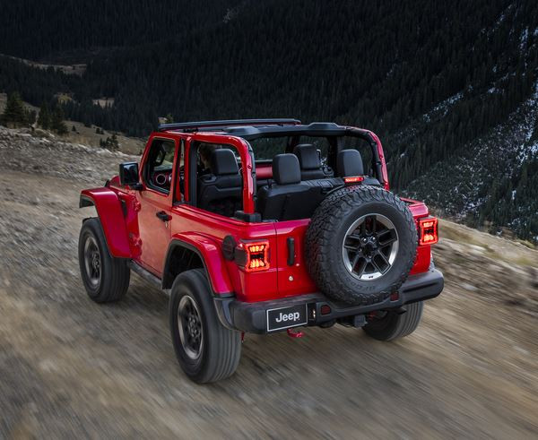 La Jeep Wrangler se singularise par ses capacités tout-terrain