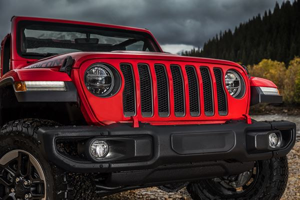 La Jeep Wrangler se singularise par ses capacités tout-terrain