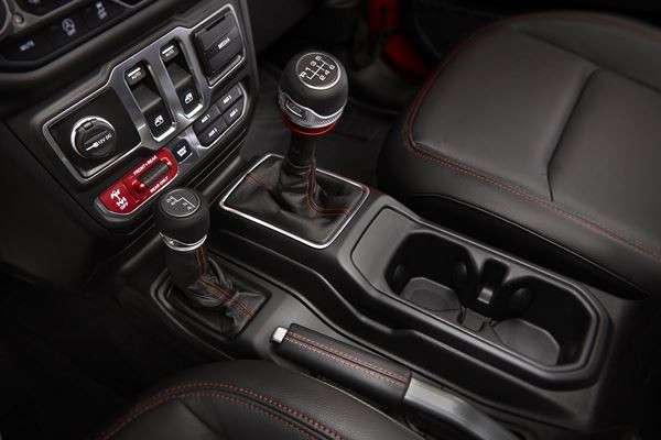 La Jeep Wrangler se singularise par ses capacités tout-terrain