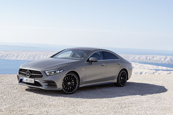 La Mercedes CLS est identifiable à sa silhouette fluide aux lignes épurées