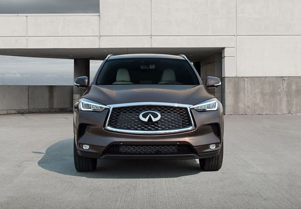 Le SUV Infiniti QX50 affiche des proportions athlétiques