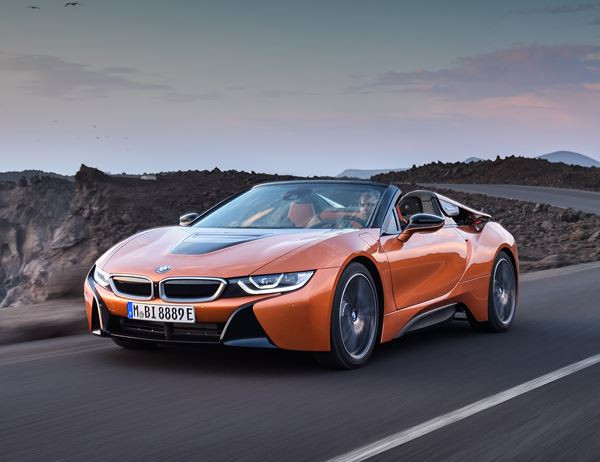 La voiture de sport du futur BMW i8 se décline en roadster