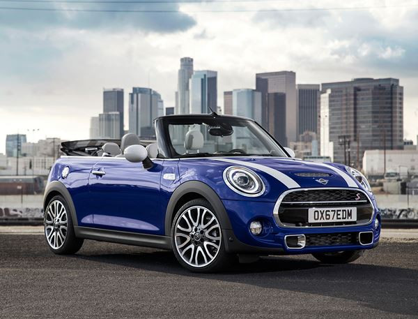 La Mini Cabrio s'offre une cure de rafraîchissement