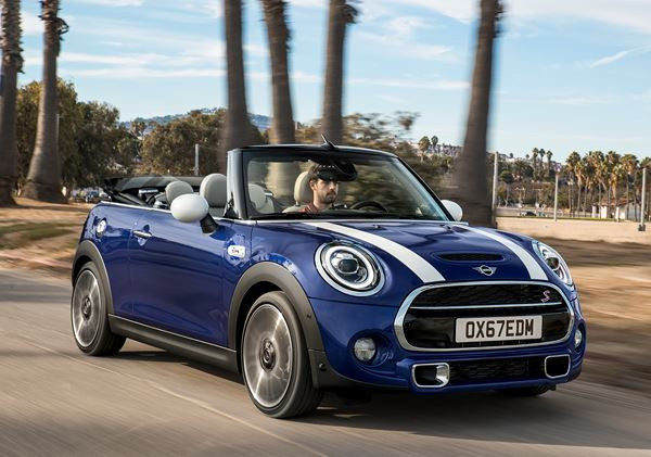 La Mini Cabrio s'offre une cure de rafraîchissement