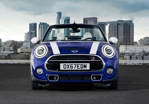 La Mini Cabrio s'offre une cure de rafraîchissement