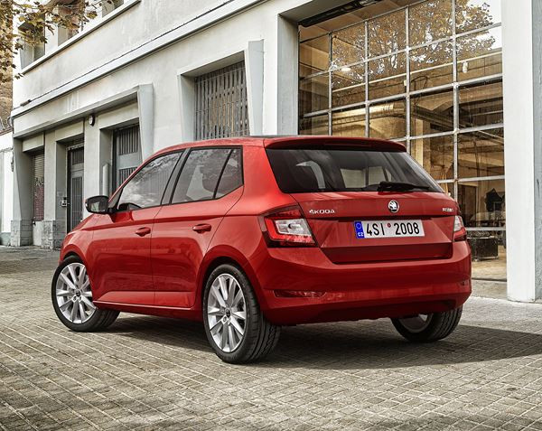 La Skoda Fabia restylée s'offre des phares et feux à LED redessinés