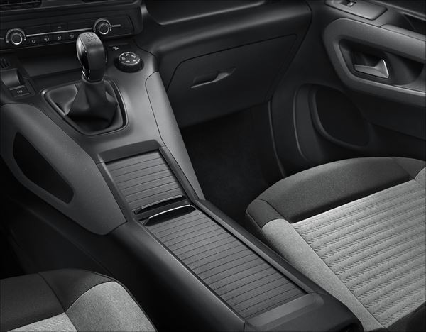 Le Citroën Berlingo offre une morphologie différente avec un pare-brise avancé