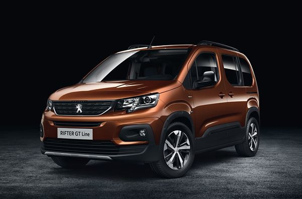 Le Peugeot Rifter adopte un style robuste de baroudeur