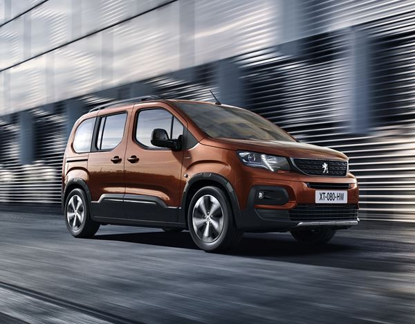 Le Peugeot Rifter adopte un style robuste de baroudeur