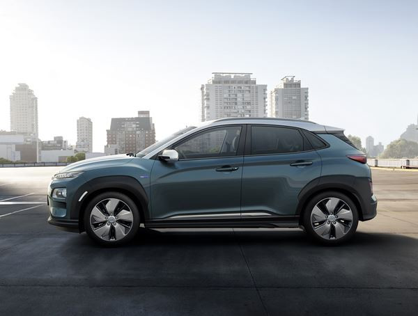 Le SUV urbain Hyundai Kona se met à l'électrique