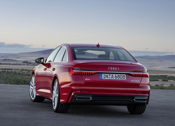 La berline Audi A6 embarque un large éventail de fonctions d’aide à la conduite