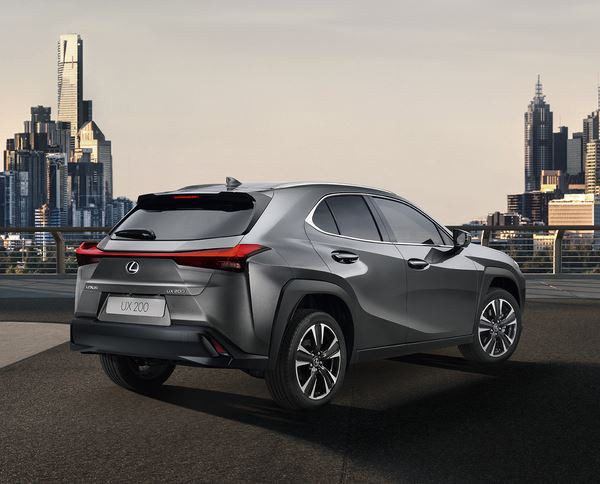 Le crossover compact Lexus UX entend bousculer les codes