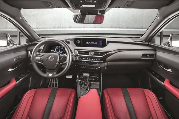 Le crossover compact Lexus UX entend bousculer les codes