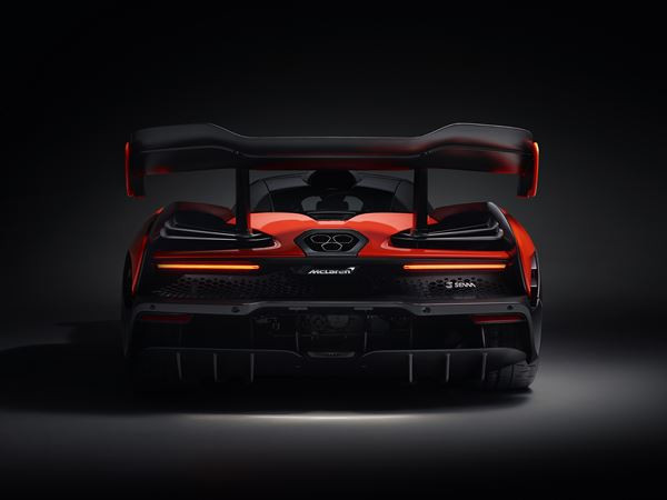 La supercar McLaren Senna débite 800 ch