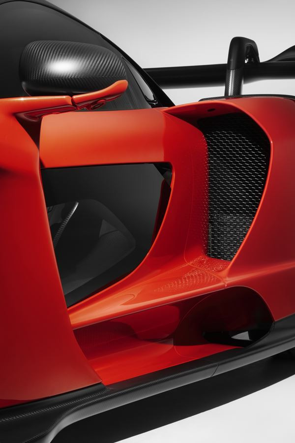 La supercar McLaren Senna débite 800 ch