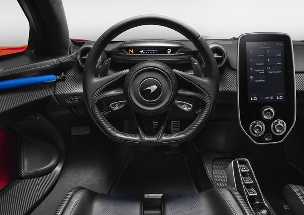 La supercar McLaren Senna débite 800 ch