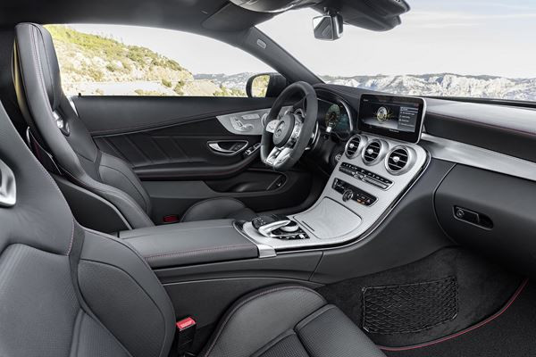 La Mercedes Classe C Coupé s’offre de nouveaux blocs optiques