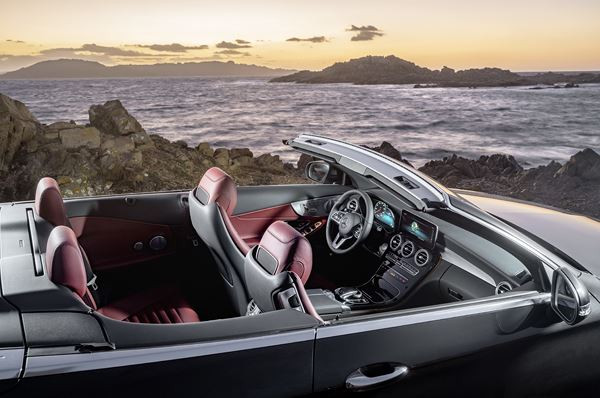 La Mercedes Classe C Cabriolet s’offre de nouveaux Phares LED hautes performances