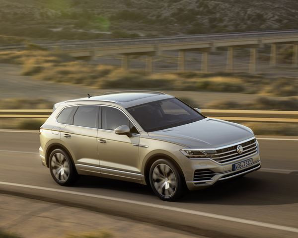 Le SUV Volkswagen Touareg revendique un positionnement premium affirmé