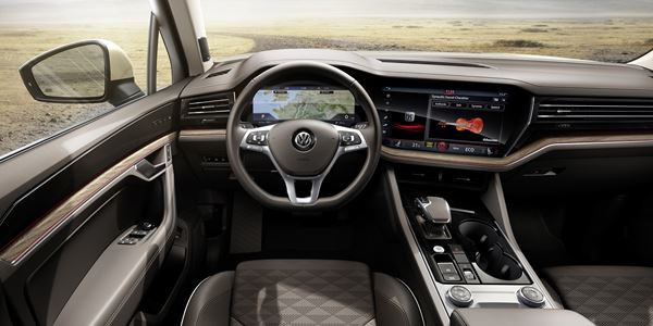 Le SUV Volkswagen Touareg revendique un positionnement premium affirmé