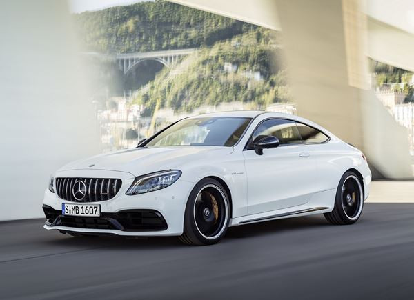 La Mercedes-AMG C 63 S embarque un moteur V8 biturbo de 510 ch