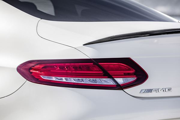 La Mercedes-AMG C 63 S embarque un moteur V8 biturbo de 510 ch
