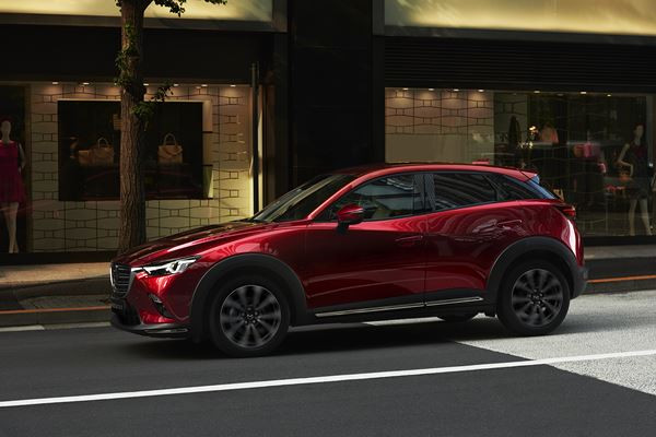 Le Mazda CX-3 2018 affiche une calandre entièrement redessinée