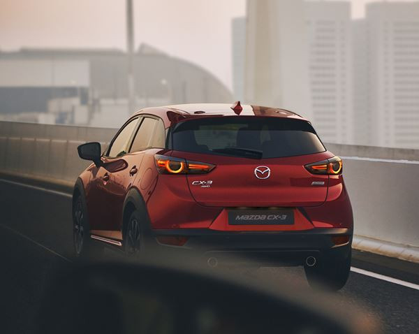 Le Mazda CX-3 2018 affiche une calandre entièrement redessinée