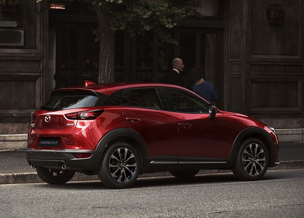 Le Mazda CX-3 2018 affiche une calandre entièrement redessinée