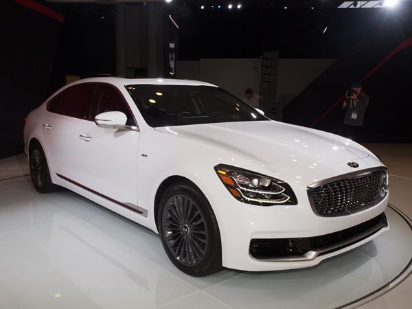L'édition 2018 du salon de l’automobile de New York ouvre ses portes au public