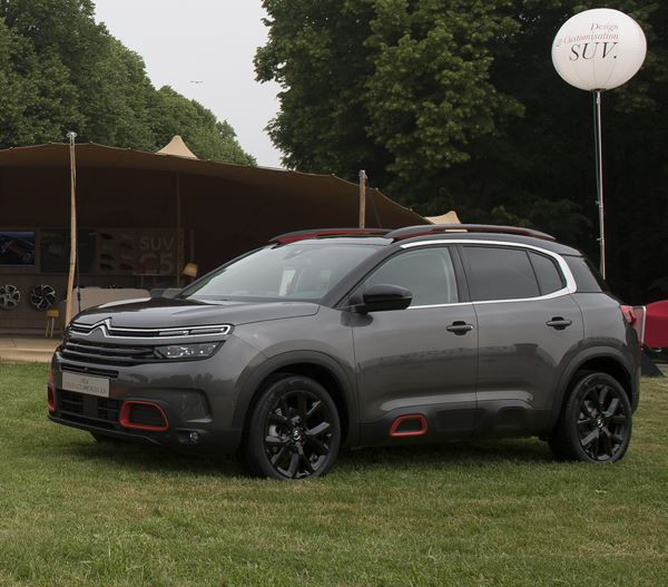 Le SUV Citroën C5 Aircross embarque trois sièges arrière coulissants