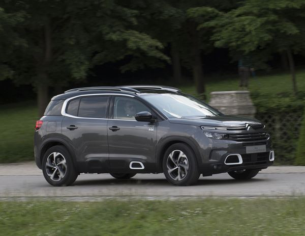 Le SUV Citroën C5 Aircross embarque trois sièges arrière coulissants