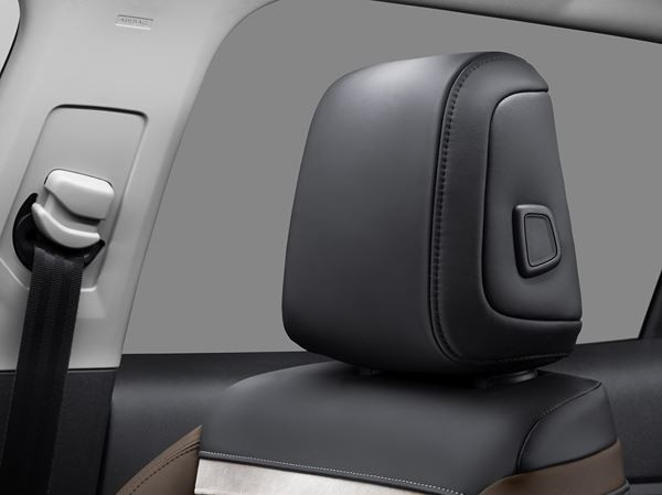 Le SUV Citroën C5 Aircross embarque trois sièges arrière coulissants
