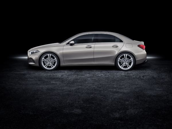 La Mercedes Classe A Berline se dote d'un coffre séparé