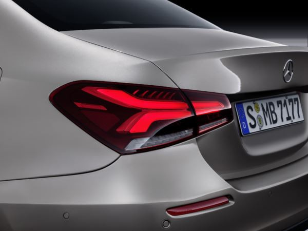 La Mercedes Classe A Berline se dote d'un coffre séparé