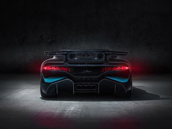 La supersportive Bugatti Divo est faite pour avaler les virages