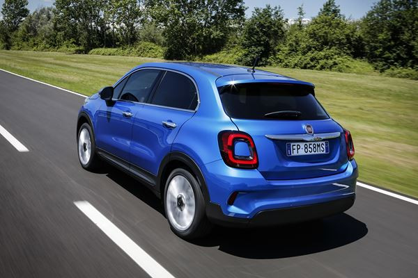 Le crossover urbain Fiat 500X fait peau neuve