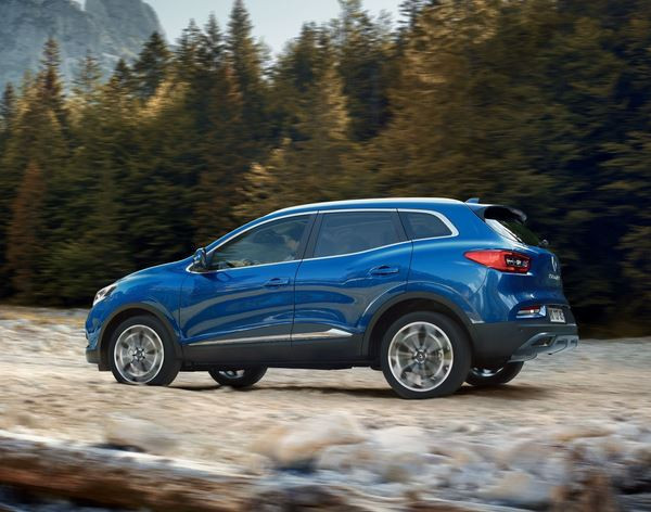Le Renault Kadjar s'offre des faces avant et arrière modernisées