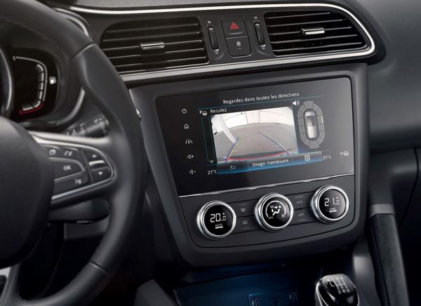 Le Renault Kadjar s'offre des faces avant et arrière modernisées