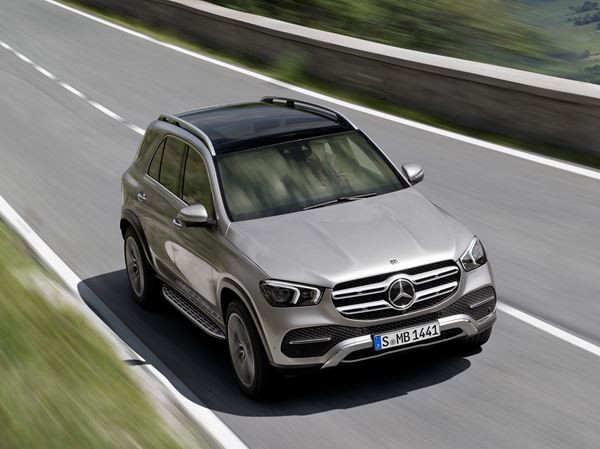 Le SUV haut de gamme Mercedes-Benz GLE restylé embarque des innovations