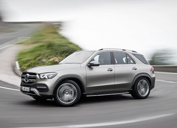 Le SUV haut de gamme Mercedes-Benz GLE restylé embarque des innovations