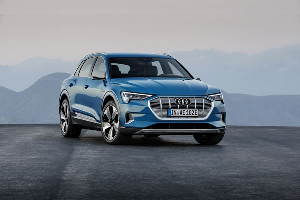 Audi e-tron: un SUV électrique sportif et familial