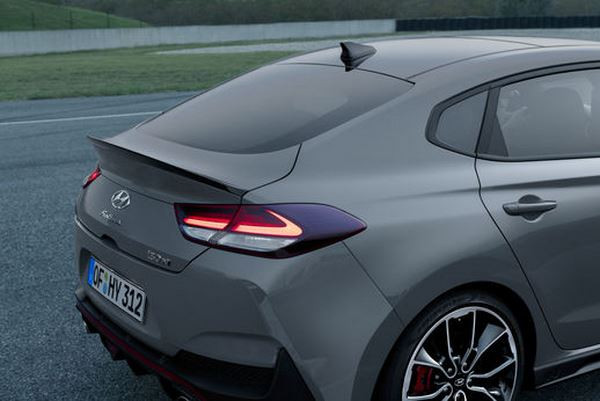 La Hyundai i30 Fastback N haute performance adore les virages serrés