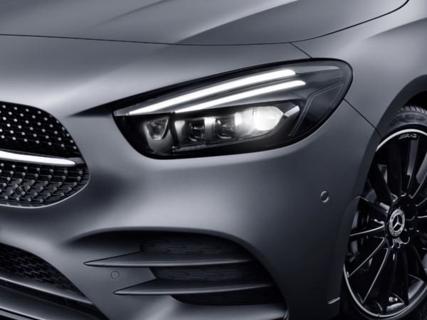 La Mercedes-Benz Classe B arbore une allure dynamique