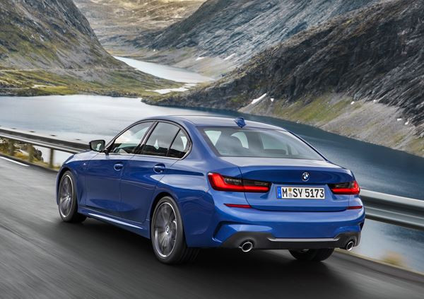 La septième génération de la BMW Série 3 Berline adopte une silhouette sportive