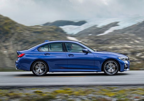 La septième génération de la BMW Série 3 Berline adopte une silhouette sportive