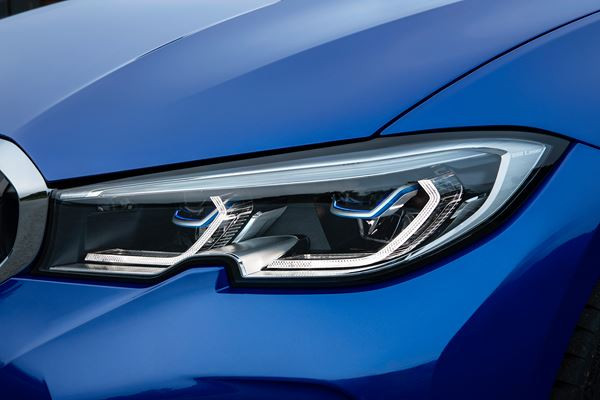 La septième génération de la BMW Série 3 Berline adopte une silhouette sportive