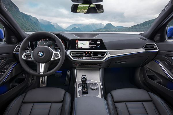 La septième génération de la BMW Série 3 Berline adopte une silhouette sportive